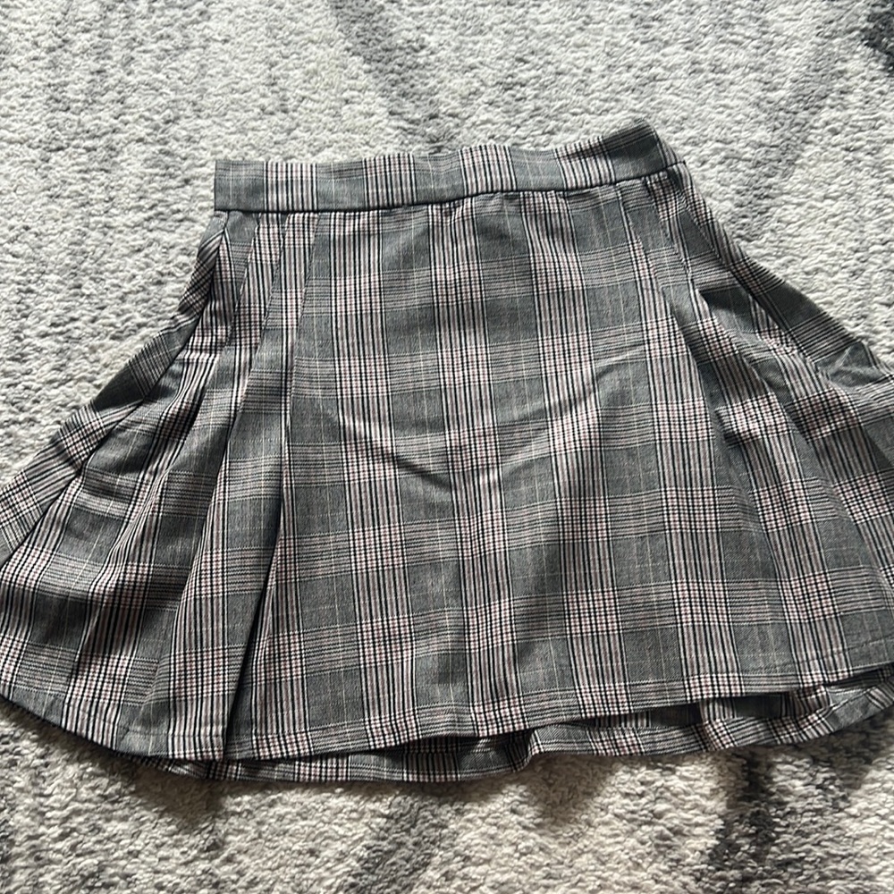 Garage Plaid Pleated Skirt
